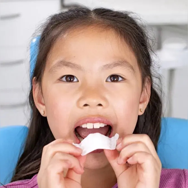 invisalign_kids_square_2